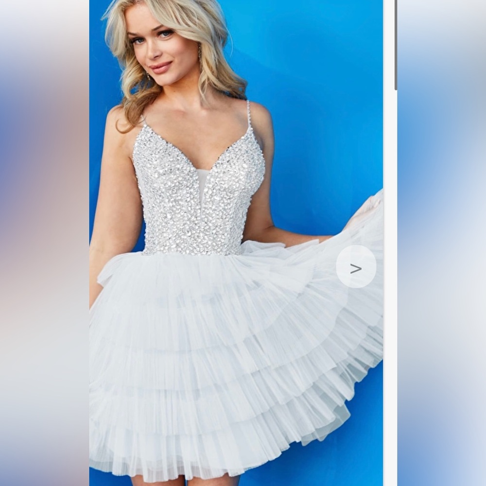 Jovani size 4 white beaded bodice short tulle dress